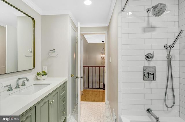 245 GUNDRY DR, Falls Church, VA 22046