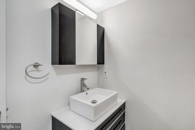 245 GUNDRY DR, Falls Church, VA 22046