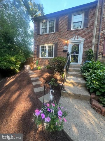 245 GUNDRY DR, Falls Church, VA 22046