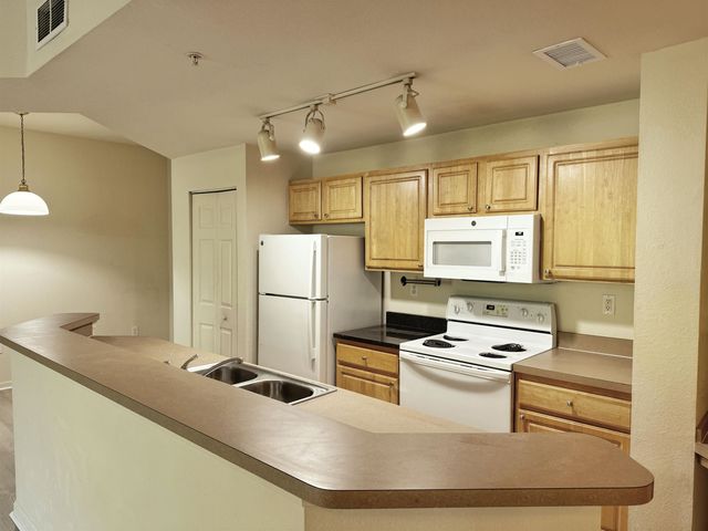 410 S Villa San Marco Dr 108, St Augustine, FL 32086