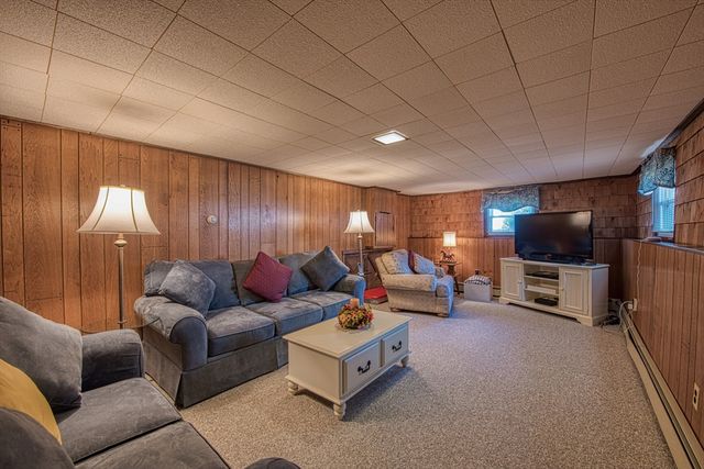 16 Sudbury St, Brockton, MA 02301