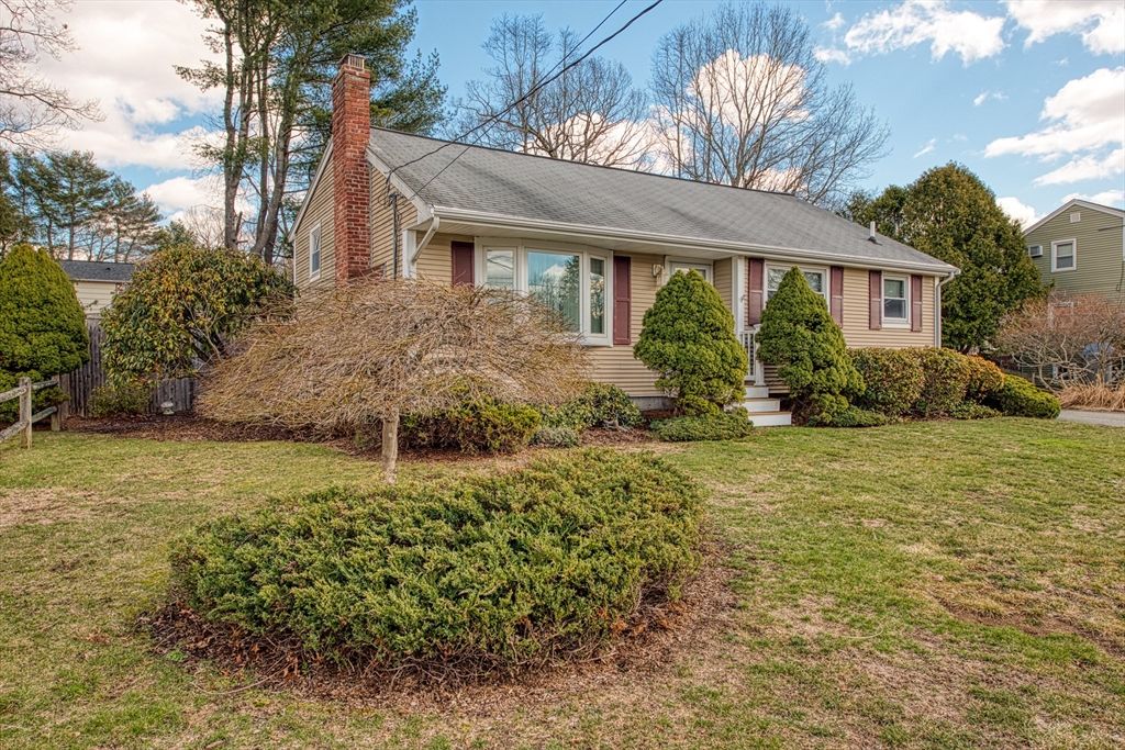 16 Sudbury St, Brockton, MA 02301