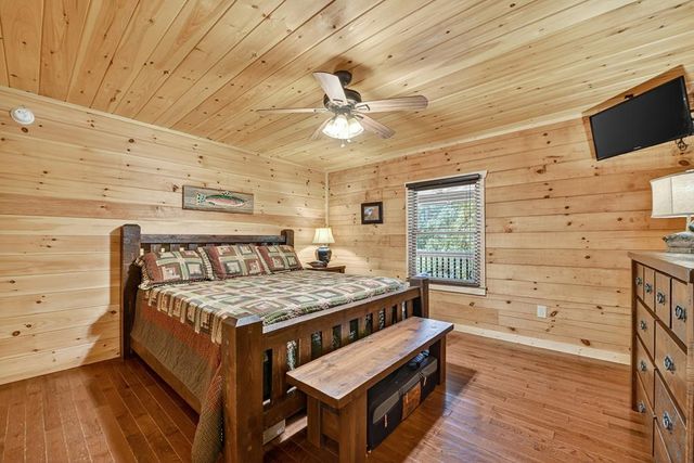 656 Newberry Drive, Ellijay, GA 30536
