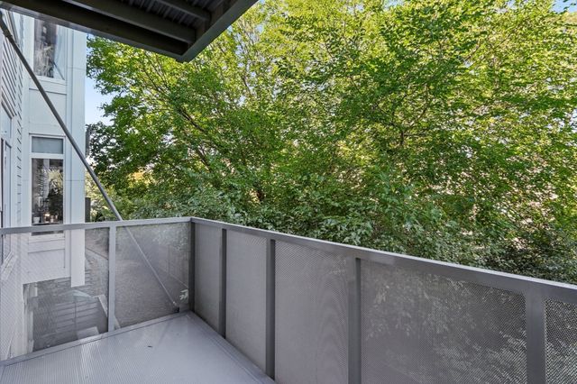 77 New 224, Cambridge, MA 02138