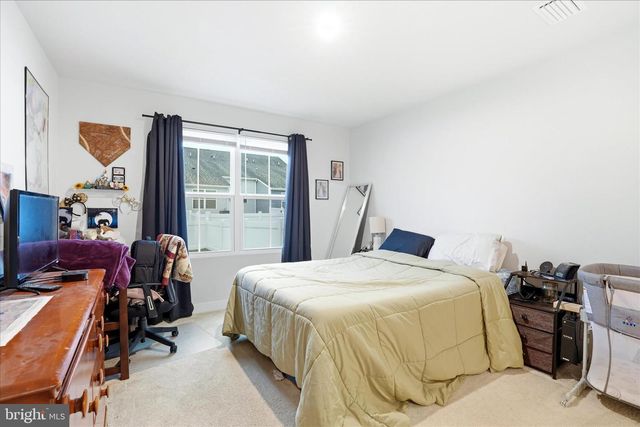 38 BIBURY ST, Martinsburg, WV 25405