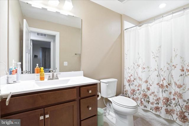 38 BIBURY ST, Martinsburg, WV 25405
