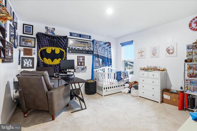 38 BIBURY ST, Martinsburg, WV 25405