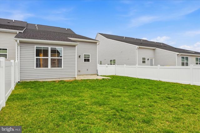 38 BIBURY ST, Martinsburg, WV 25405