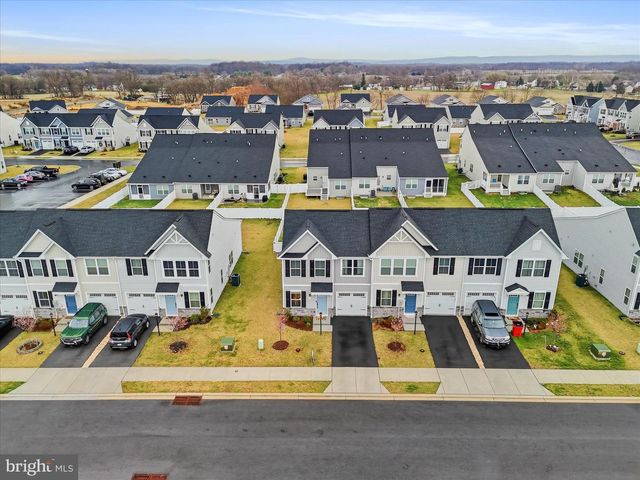 38 BIBURY ST, Martinsburg, WV 25405