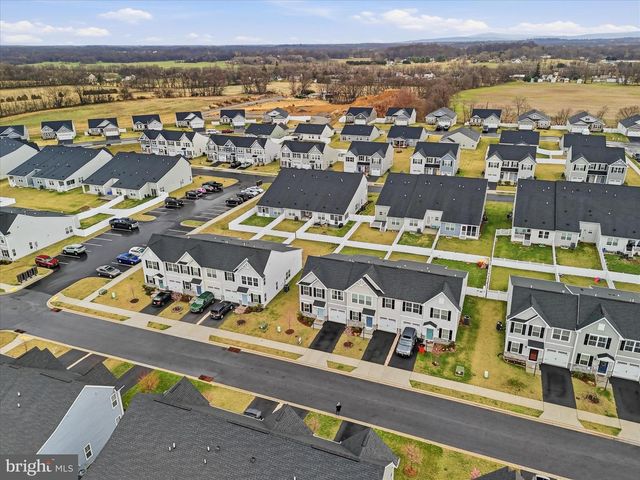 38 BIBURY ST, Martinsburg, WV 25405