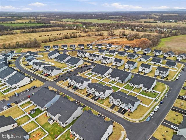 38 BIBURY ST, Martinsburg, WV 25405