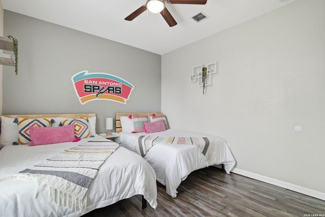 230 Thompson, San Antonio, TX 78225