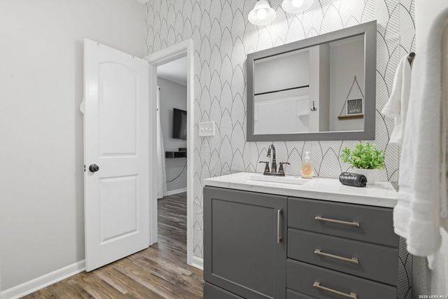 230 Thompson, San Antonio, TX 78225