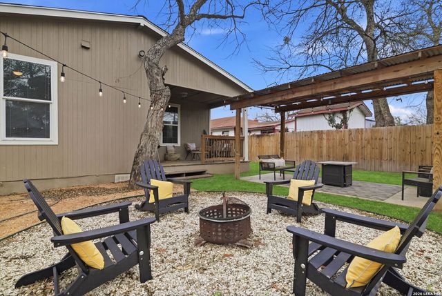 230 Thompson, San Antonio, TX 78225