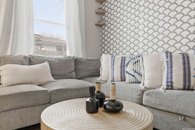 230 Thompson, San Antonio, TX 78225