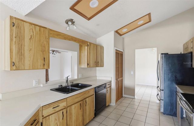 1731 HAZELTON AVENUE, Deltona, FL 32738