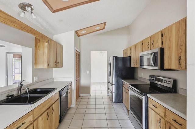 1731 HAZELTON AVENUE, Deltona, FL 32738