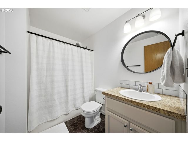 13314 Ne 92ND St, Vancouver, WA 98682