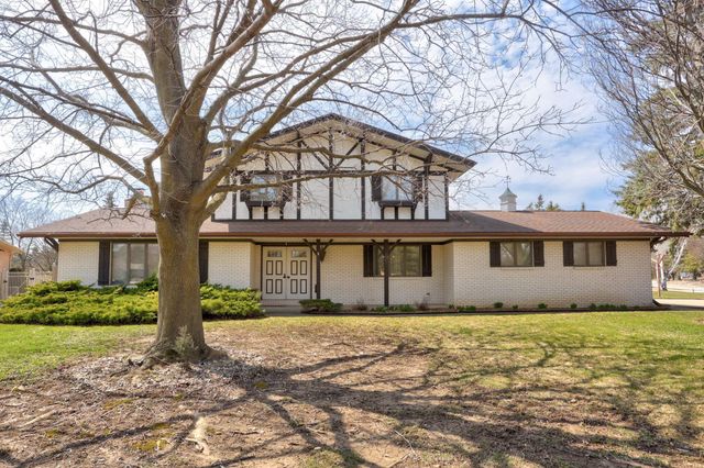 1 Harlan Court, Frankenmuth, MI 48734