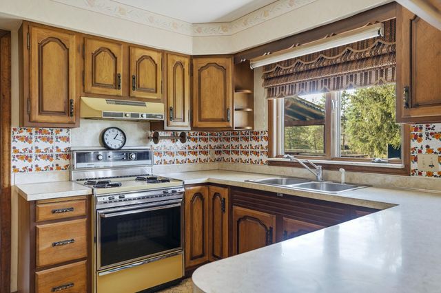 1 Harlan Court, Frankenmuth, MI 48734