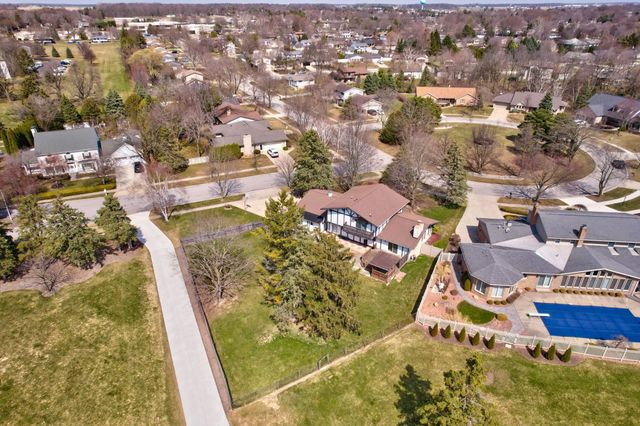 1 Harlan Court, Frankenmuth, MI 48734