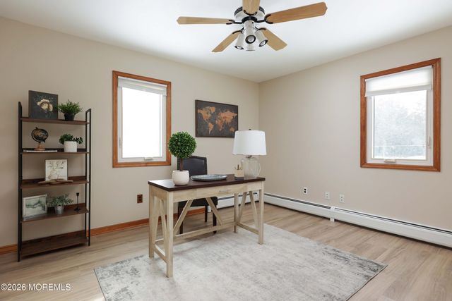 31 Verrazano Drive, Middletown, NJ 07748