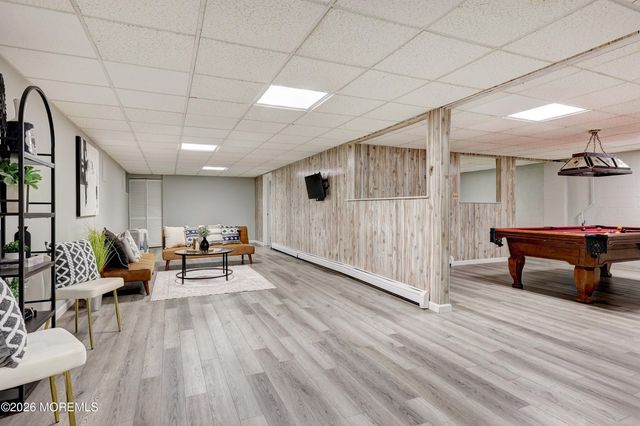 31 Verrazano Drive, Middletown, NJ 07748