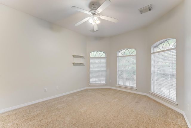 130 E Capstone Circle, The Woodlands, TX 77381