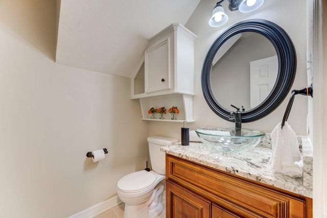 130 E Capstone Circle, The Woodlands, TX 77381