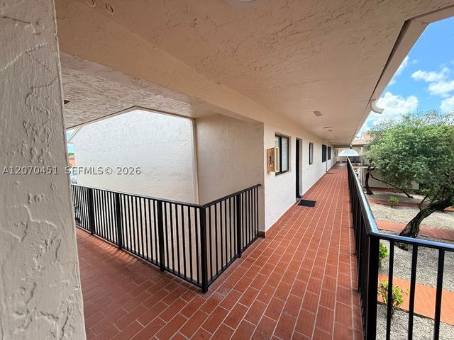 6278 W 22nd Ct 14, Hialeah, FL 33016