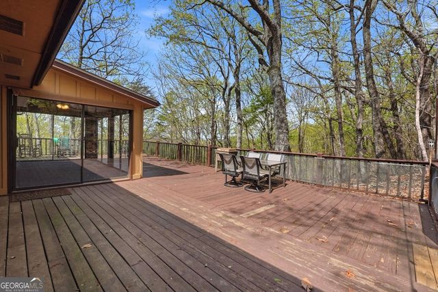300 Fairview Court, Jasper, GA 30143
