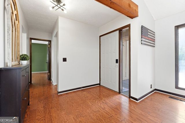300 Fairview Court, Jasper, GA 30143