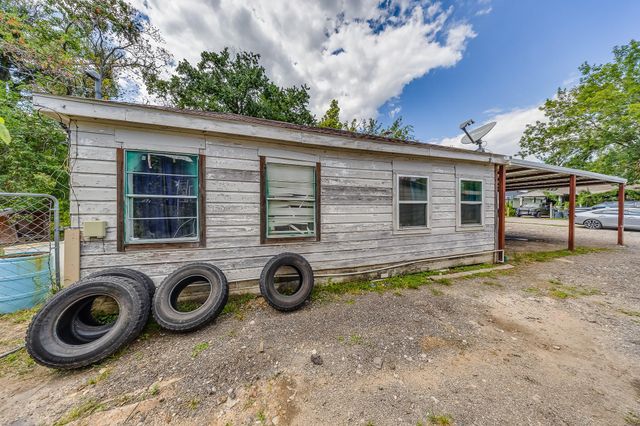 11002 La Crosse Street, Houston, TX 77029