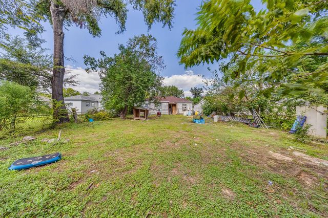 11002 La Crosse Street, Houston, TX 77029