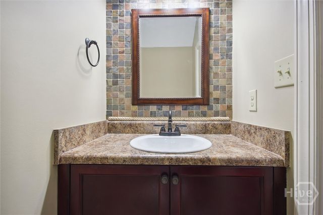179 Clover Point Circle, Guyton, GA 31312