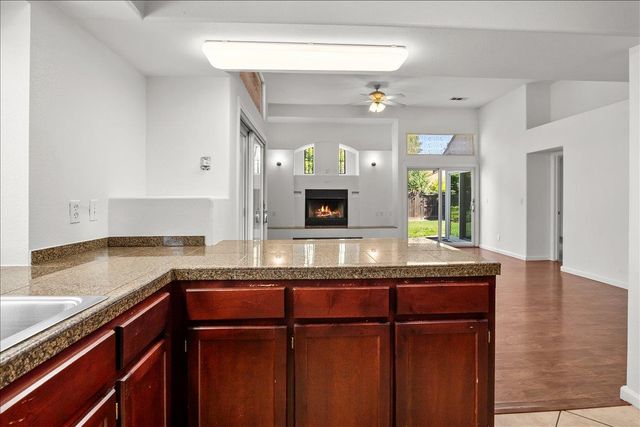 3433 Des Moines Dr, Stockton, CA 95209