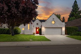 3433 Des Moines Dr, Stockton, CA 95209