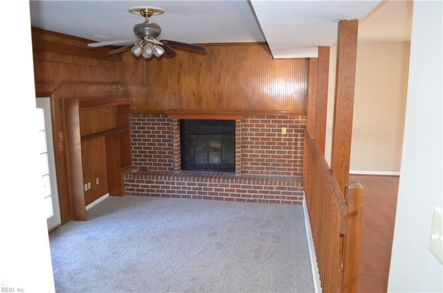 303 White Marsh CT, Hampton, VA 23669