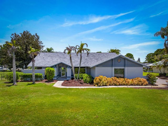 2092 SE PYRAMID Road, Port St. Lucie, FL 34952