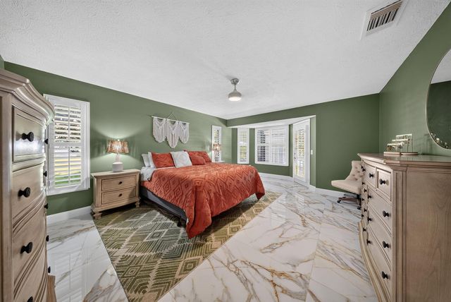 2092 SE PYRAMID Road, Port St. Lucie, FL 34952