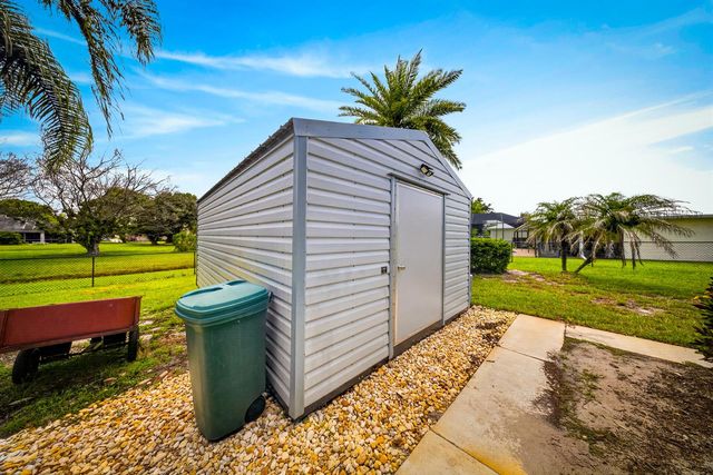2092 SE PYRAMID Road, Port St. Lucie, FL 34952