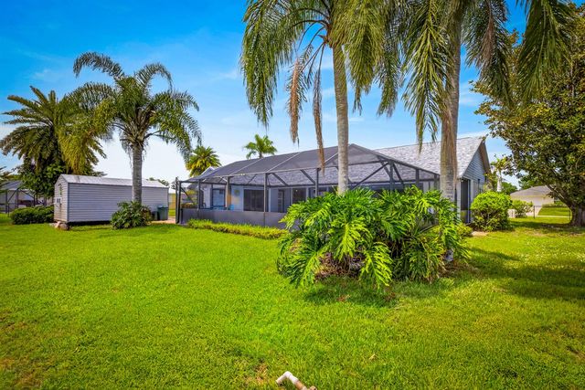 2092 SE PYRAMID Road, Port St. Lucie, FL 34952