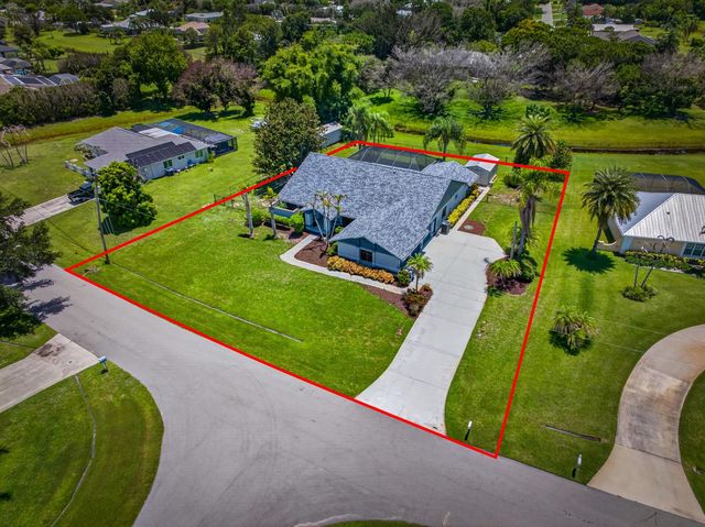 2092 SE PYRAMID Road, Port St. Lucie, FL 34952