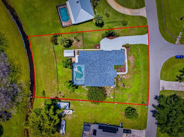 2092 SE PYRAMID Road, Port St. Lucie, FL 34952