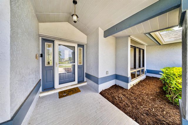 2092 SE PYRAMID Road, Port St. Lucie, FL 34952
