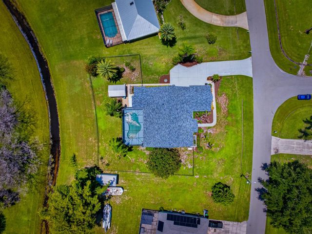 2092 SE PYRAMID Road, Port St. Lucie, FL 34952