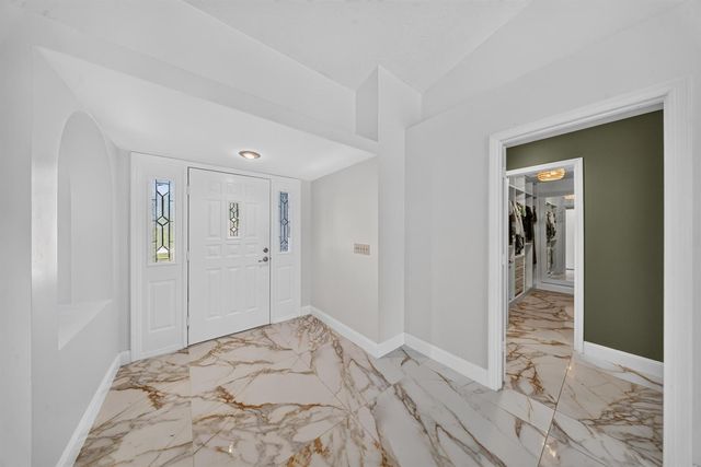 2092 SE PYRAMID Road, Port St. Lucie, FL 34952