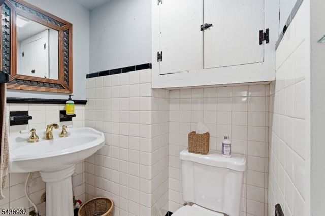 60 Pleasant Run Rd, Readington Twp., NJ 08822