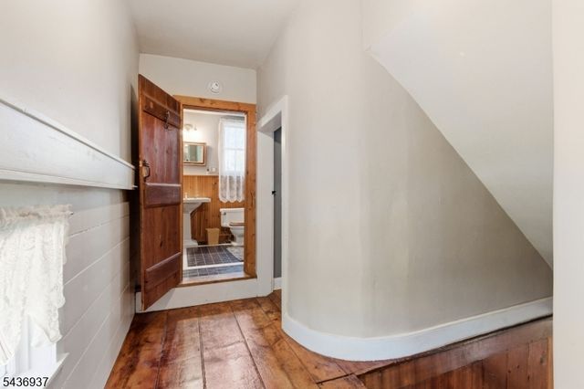 60 Pleasant Run Rd, Readington Twp., NJ 08822