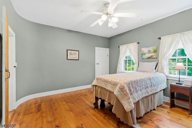 60 Pleasant Run Rd, Readington Twp., NJ 08822